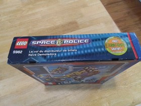Lego 5982 Space Police Smash'n'Grab Retired & Factory Sealed  New in box