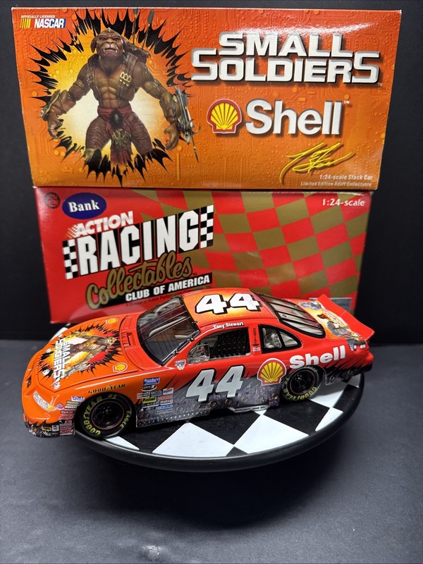 #44 TONY STEWART 1/24 "SMALL SOLDIERS / SHELL  PONTIAC"  1998  ACTION