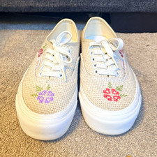 Vans Men's White Canvas Floral Embroidered Lace-Up Sneakers US 6.5