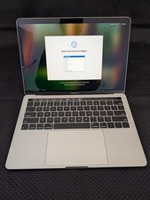 Mint MacBook Pro 13-inch 15,2 i7 2.8 GHz 1TB SSD 16GB RAM Touch Bar - Silver