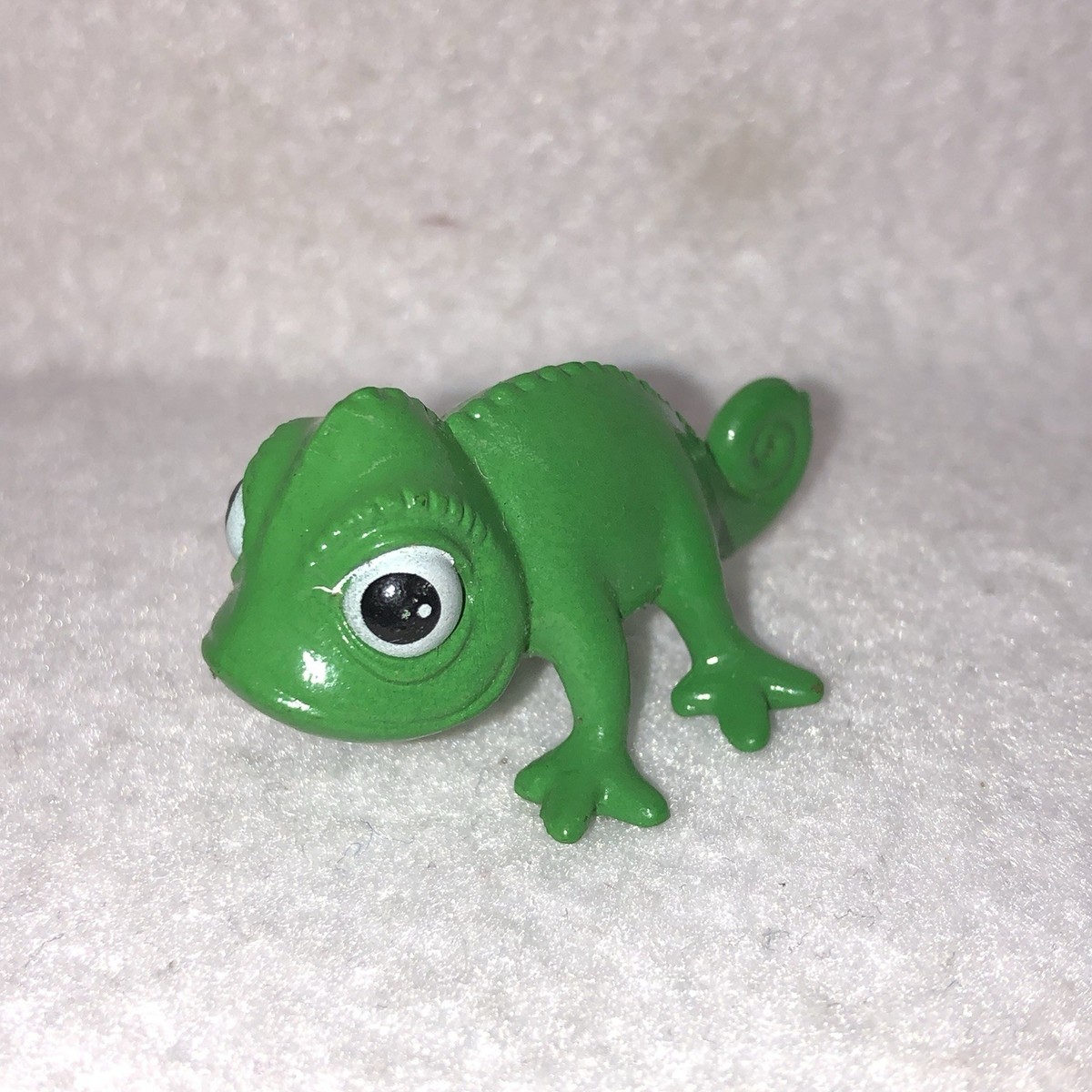 Disney Tangled Rapunzel's Pet Chameleon PASCAL Mini 1.5 inch