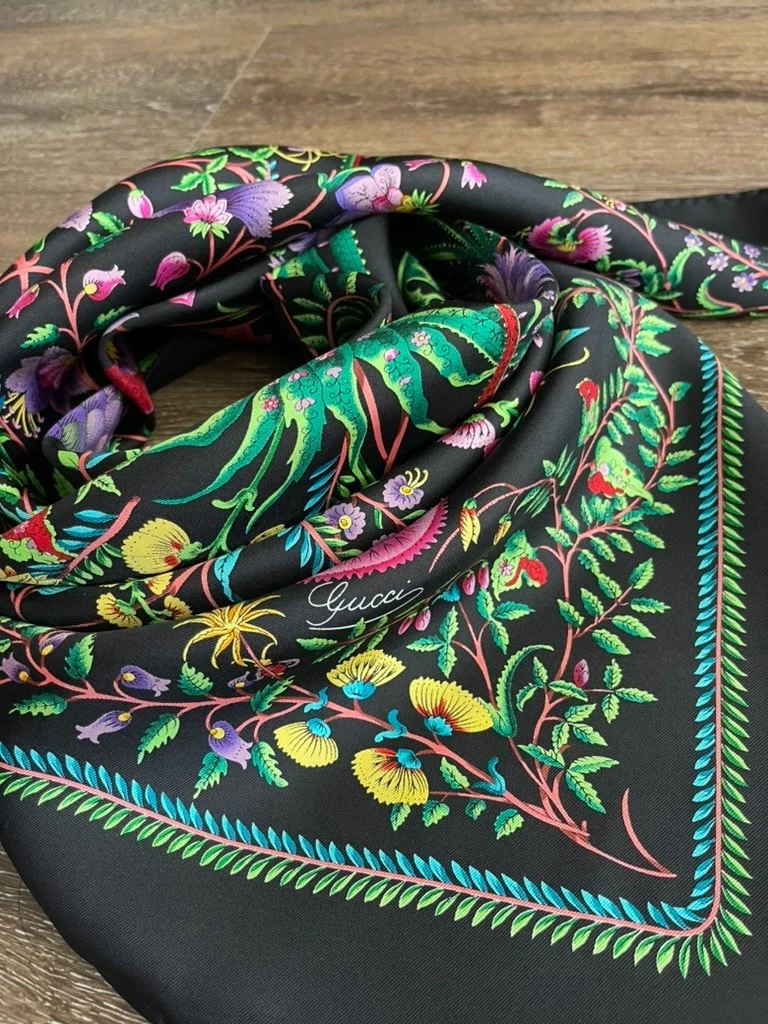 Gucci Scarf Flora Print Multicolor GG Logo Black Silk Wrap with Gucci Gift Box