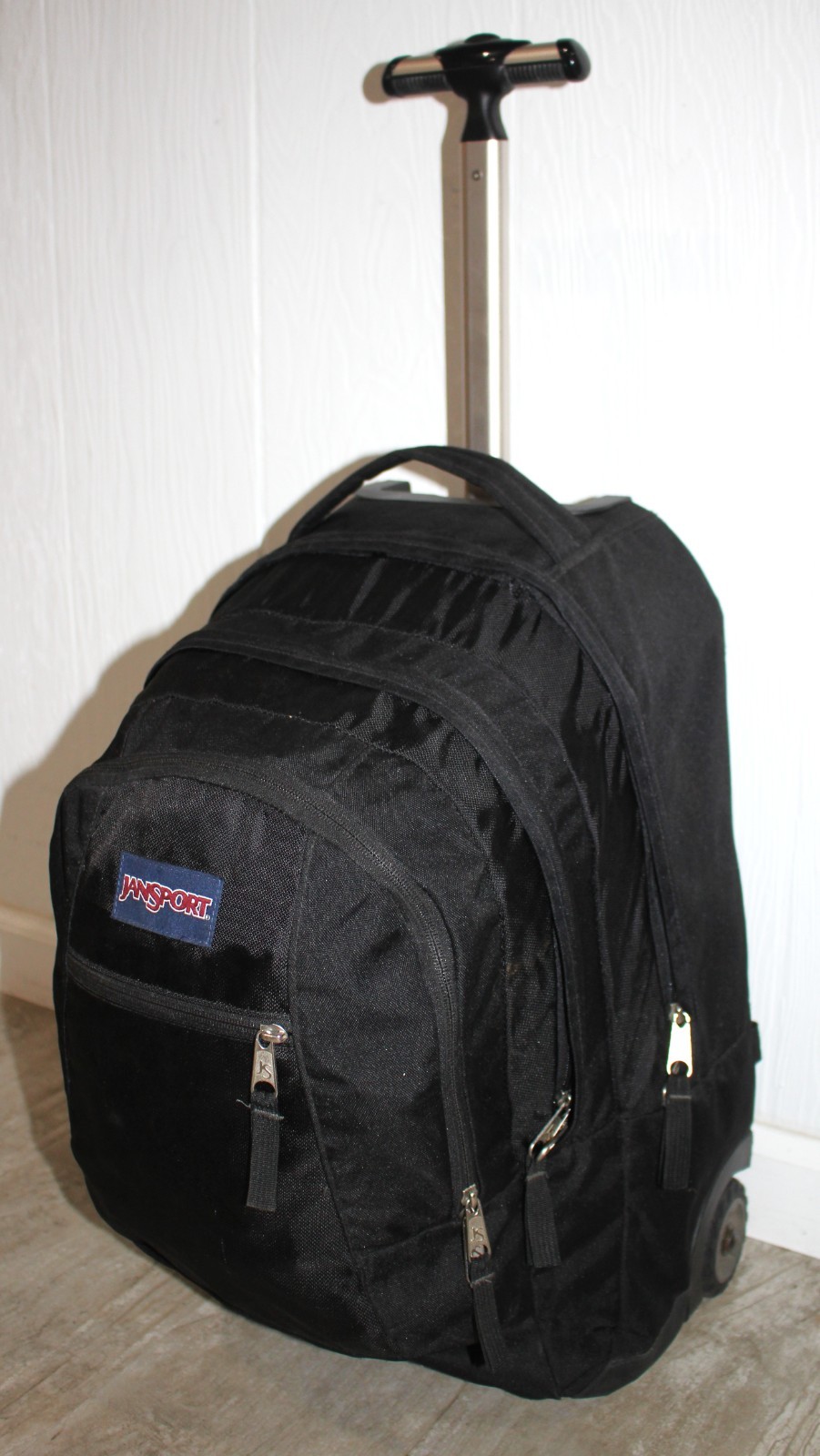 Wheeled Travel Bag 15" Laptop Sleeve Read!!