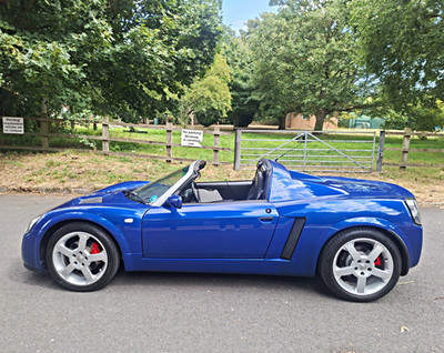 Vauxhall VX220 2003