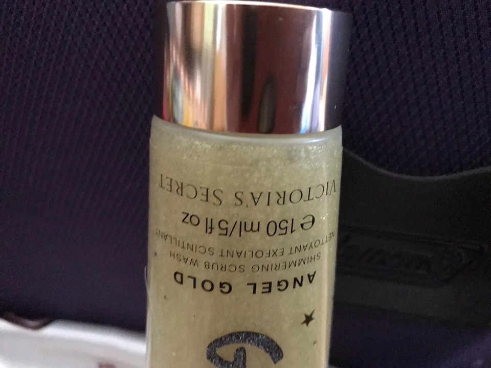 Jabón corporal exfoliante Victoria's Secret Angel Gold Glimmer 5 oz NUEVO/NUEVO CON ETIQUETAS $18,00 Foto 3 de 4