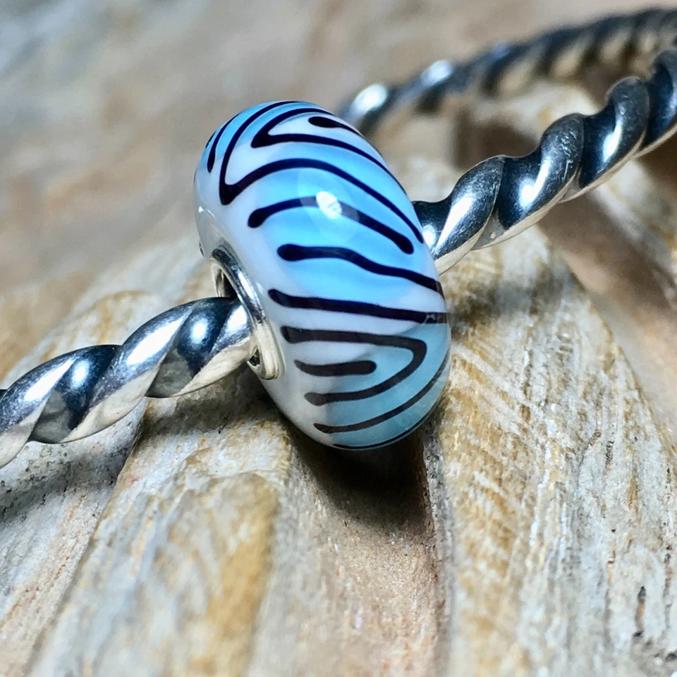TROLLBEADS das Original    Starker Tiger    TGLBE-10423   Glas/Silber - Bild 3 von 3