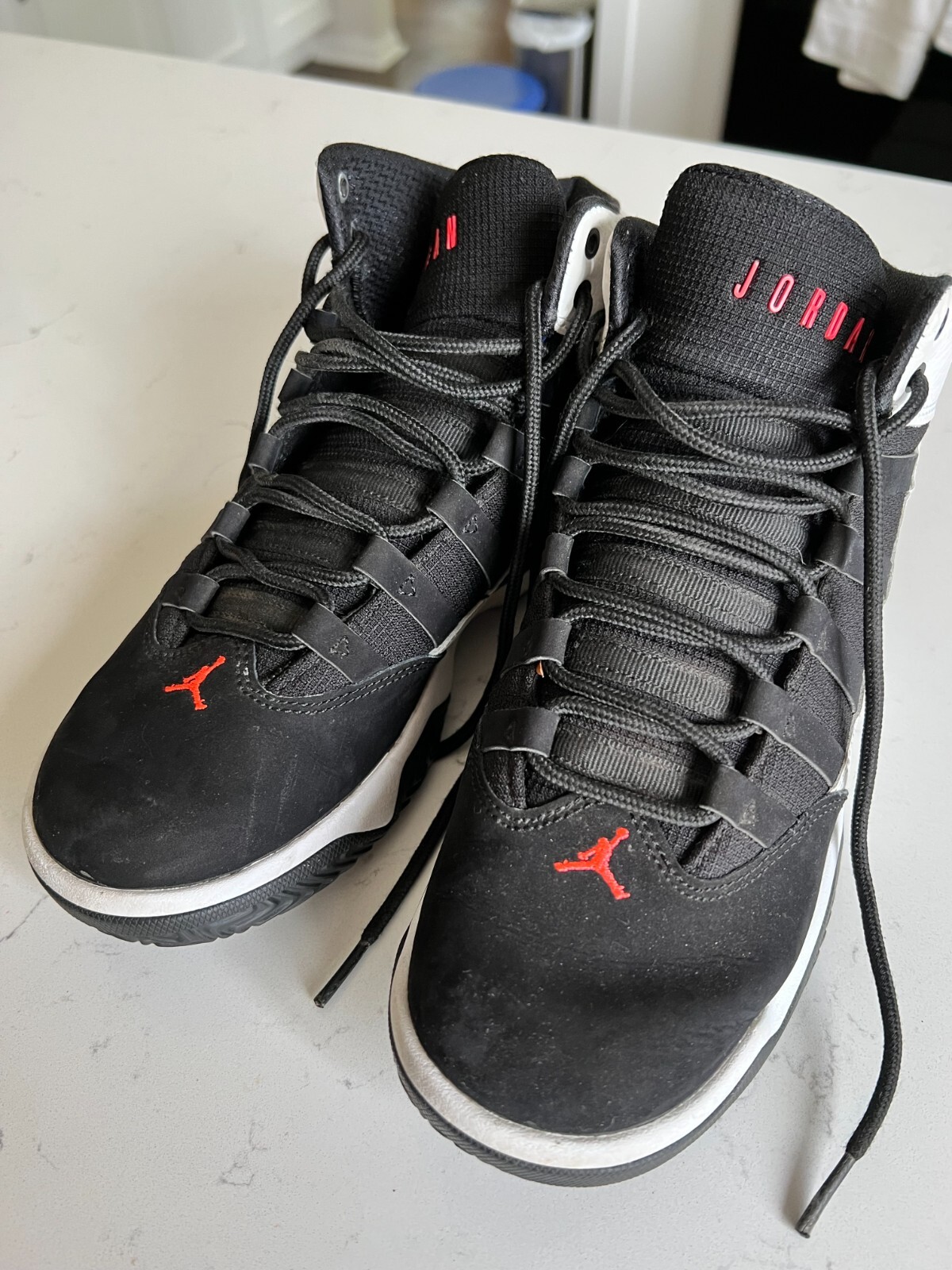 size 6Y- Nike air jordan kids boys neaker size 6Y- Nike air jordan kids boys neaker