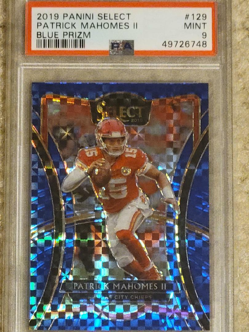 2019 Panini Select Patrick Mahomes II Blue Prizm #129  /149 PSA 9 MINT POP 22