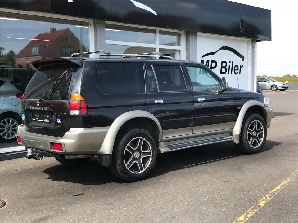 Mitsubishi pajero sport 2001