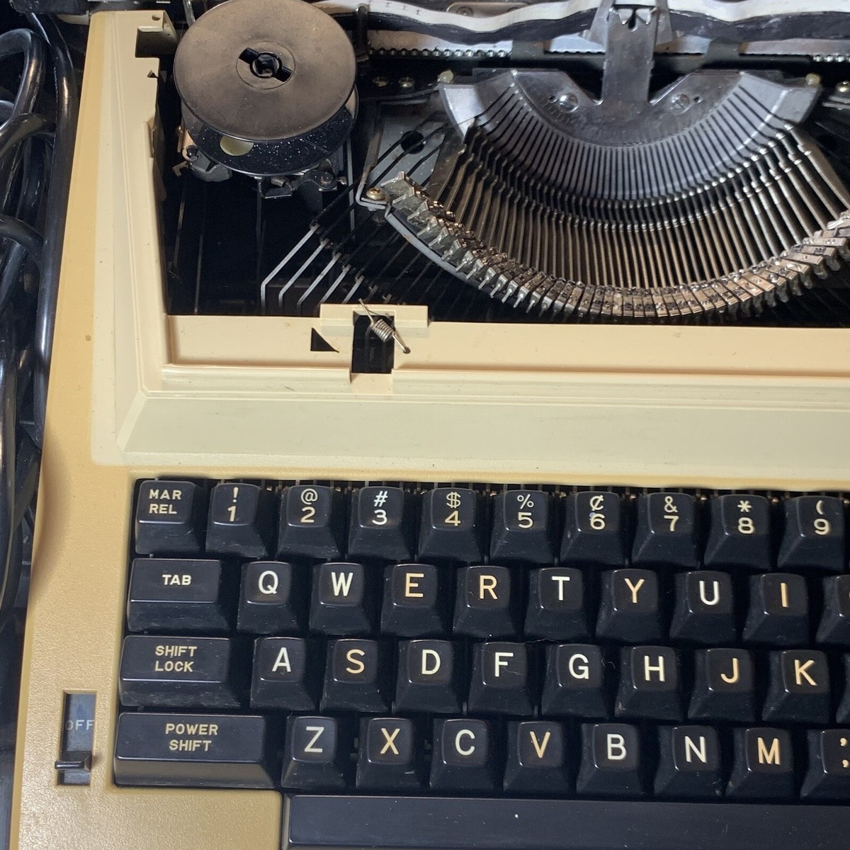 本日までsears rosebuck sportswear vintage xl Sears Roebuck & Co Typewriter Model 161 53770 Electronic For