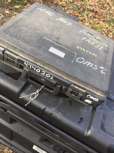 Fluke 27/FM Digital Multimeter With  Testing Leads and Case - Picture 5 of 5