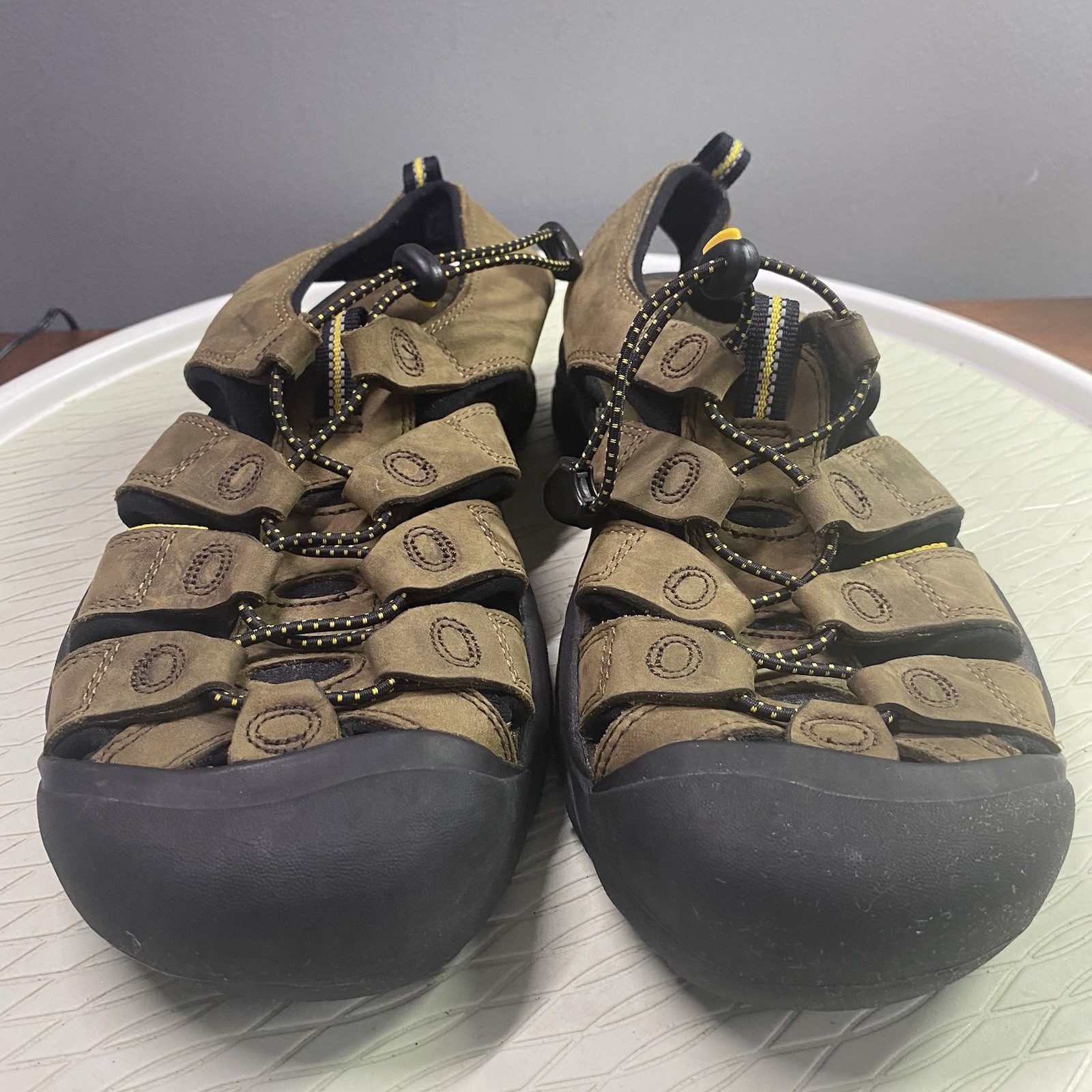 Sandali Keen da uomo impermeabili in pelle marrone escursionismo passeggio marrone taglia 10 10 5 US