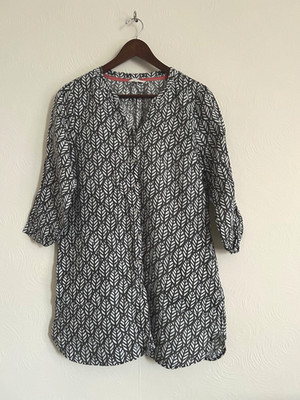 White Stuff Hemdblusenkleid Gr. 12 grau weiß 100% Leinen sehr guter Zustand 3/4 Arm Taschen sehr guter Zustand