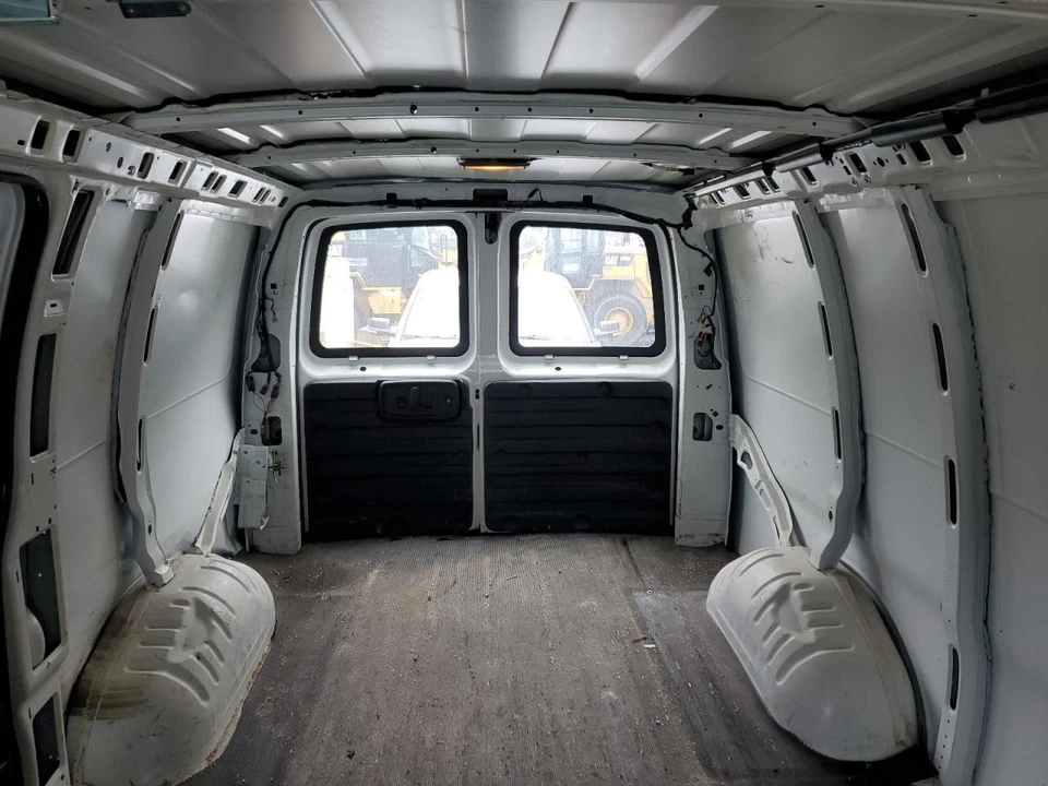 Used Left Headlight Assembly fits: 2014 Gmc Savana 2500 van composite Left Grade Foto 4 de 4