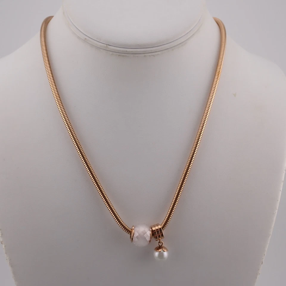 Colar Berloque Folli Simulado Pérola Cristal Tom Dourado Corrente de Cobra Slide - Imagem 2 de 4