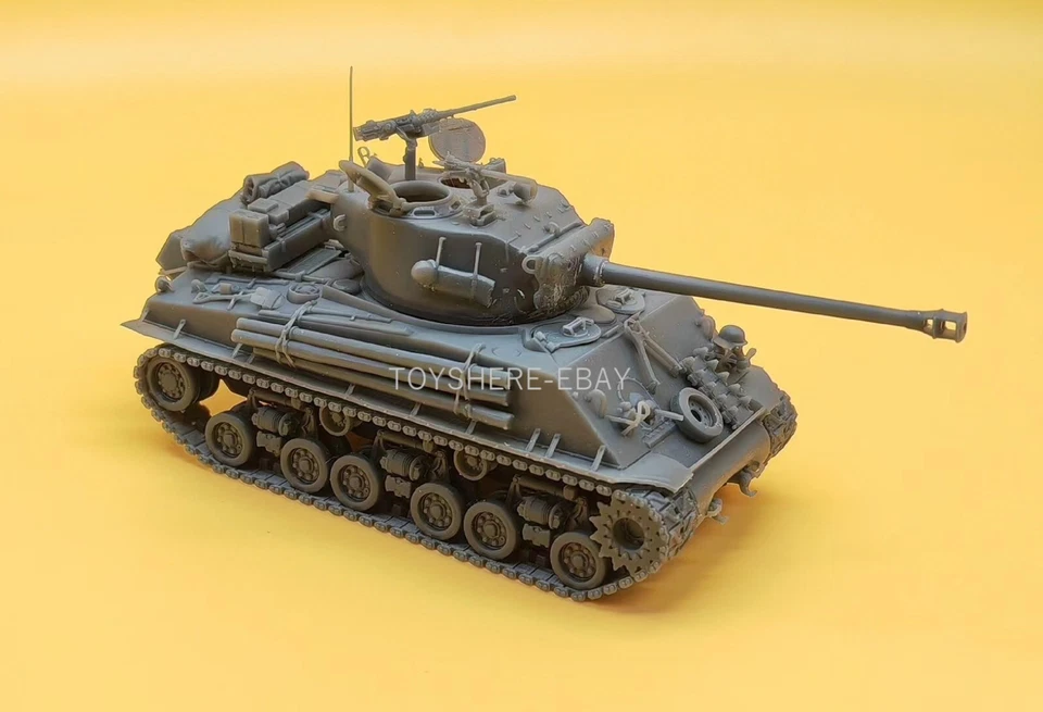 Kit tanque American Sherman M4A3E8 "Fury" estructura interior 1/72 1:72 Foto 2 de 4