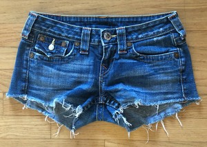 TRUE RELIGION JULIE Womenâs Mid Rise Cut Off Frayed Denim Short Shorts sz 26 $89 | eBay