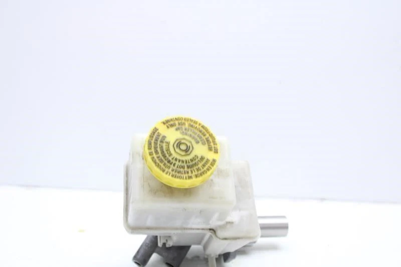 Jeep Gladiator 2020-2024 cilindro maestro de freno de 3,6 L con depósito 68465216AA OEM Foto 4 de 4