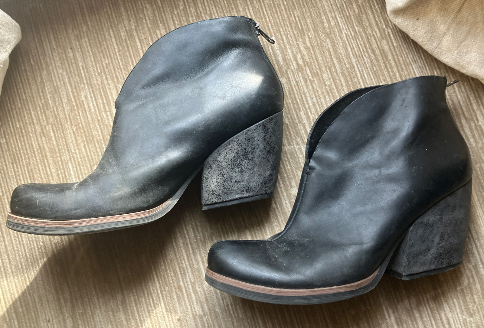 Korks Kork Ease Shamira Black Leather Heeled Ankle Boots Booties