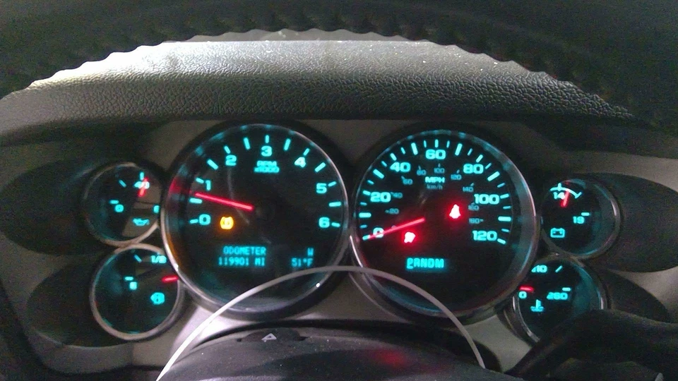 2009 - 2013 Tahoe/Yukon/ Silverado Speedometer ~ 119k - Image 2 of 4