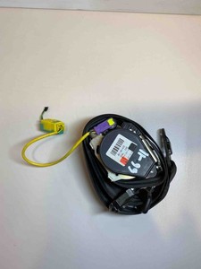 VW TOUAREG 7LA, 7L6, 7L7 Sicherheitsgurt vorne links 601391400 3.00 31874060