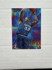 1995-96 Fleer Ultra Shaquille O'Neal Ultra Power Insert 9 of 10 