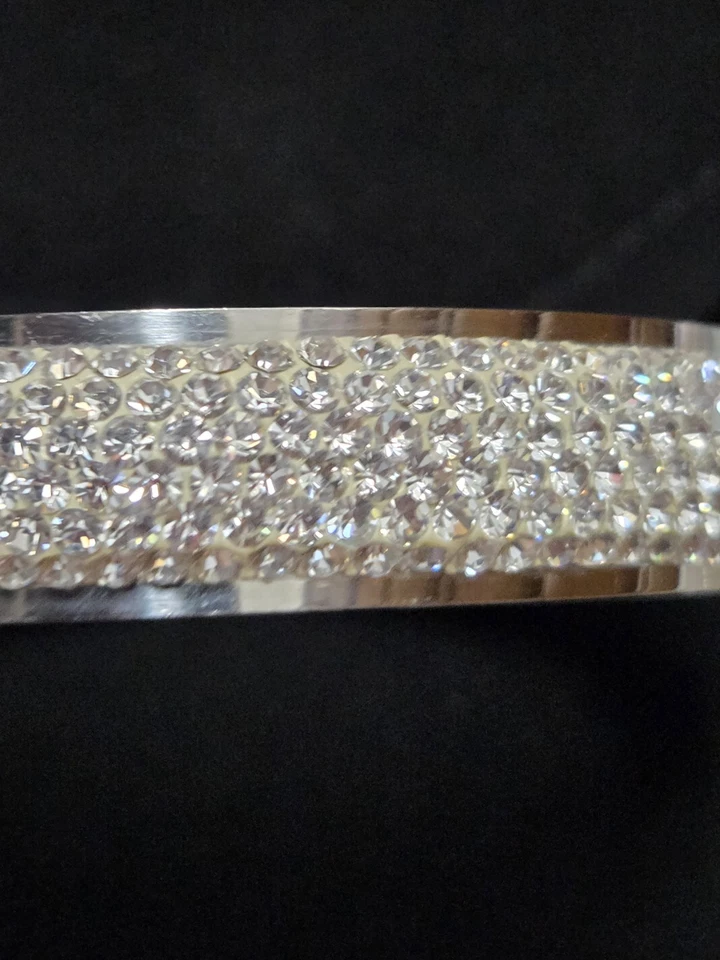 Brazalete Brazalete Acero Por Diseño Pavé Cristal Transparente Excelente Estado Foto 2 de 4