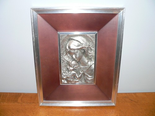 Vintage Madonna and Child Framed Pewter Relief Wall Hung Sculpture Made in Italy - 第 1/6 張圖片
