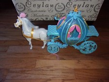 Disney Princess Cinderella Deluxe Gift Set Horse Carriage Working Moves