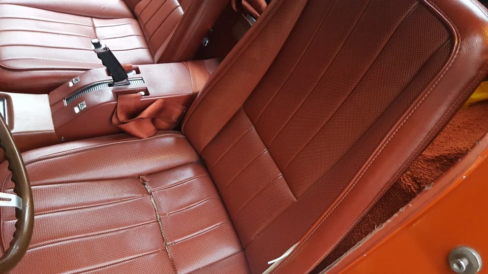 Виниловые чехлы на сиденья Chevy Corvette 1968 темно-оранжевые от оригинального производителя - Изображение 3 из 4