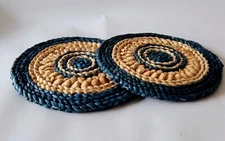 Vintage Trivet Set of2 Rattan Raffia Wicker Straw Hot Pads Hand Woven Boho Decor