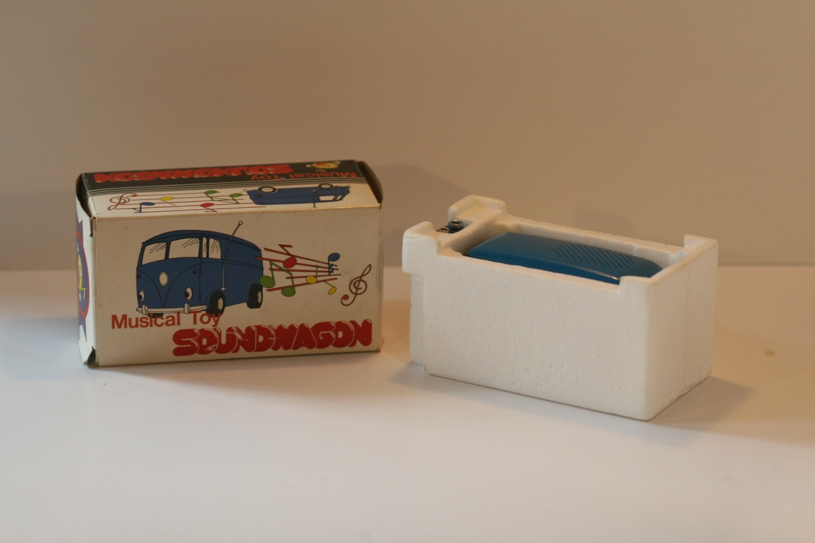 Tamco Japan Musical Toy Soundwagon Blue VW Bus Record Player IOB VERY