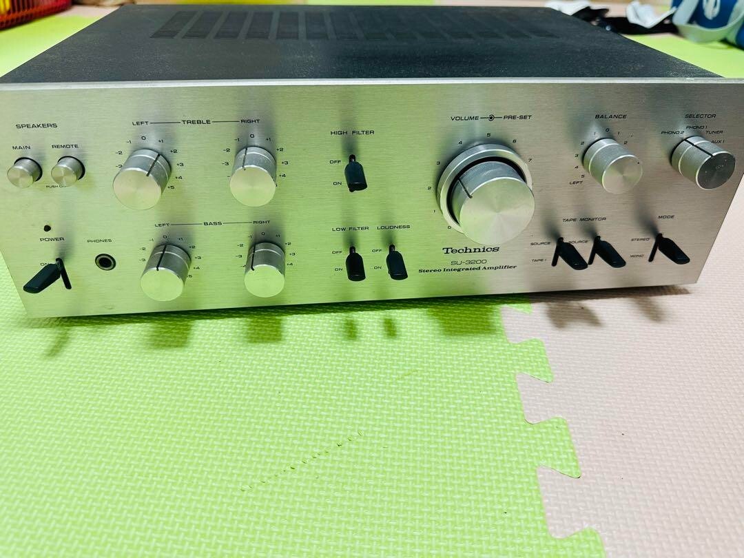 Technics SU-3200 Integrated amplifier Silver Used Simple Technics SU-3200 Integrated amplifier Silver Used Simple