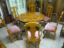 7898.    Alter Barockstill Tisch mit 6 Stühle Tisch- Set