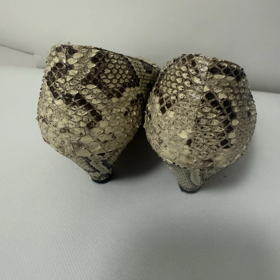 Raro Gianmarco Lorenzi Pitón Cuero Tacones Italia Beige Negro Años 80’s Zapatos de salón Talla 39.5 Foto 3 de 4