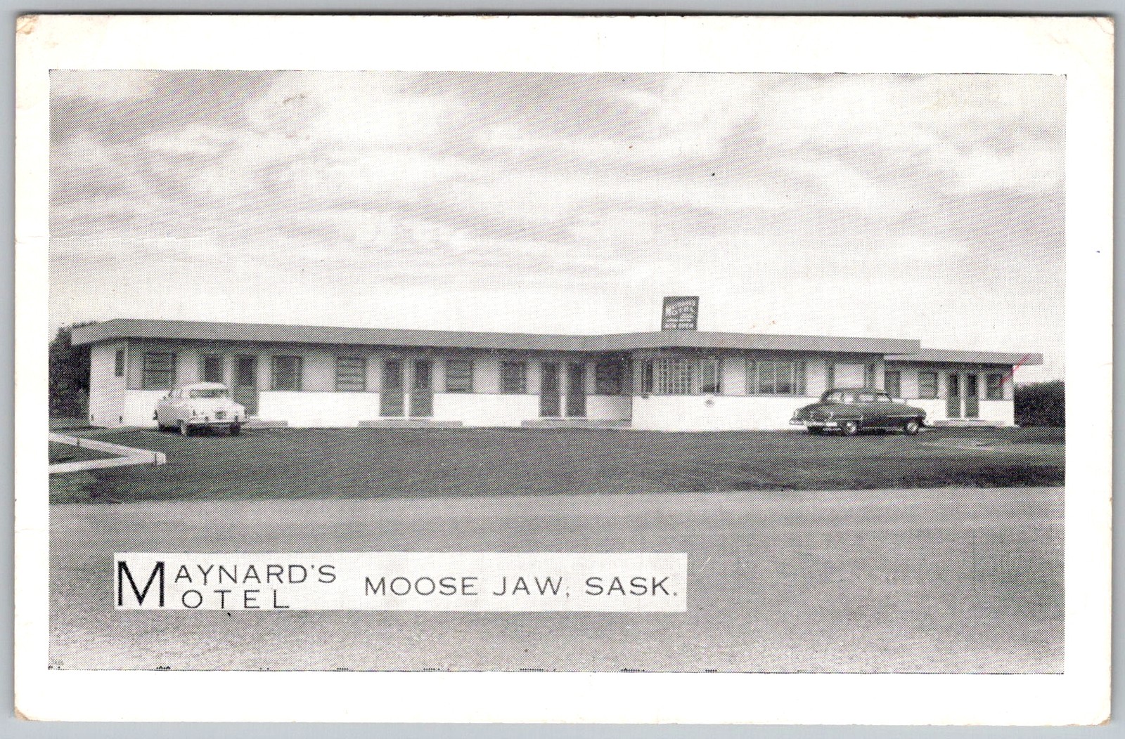 Vtg Postcard Maynard's Motel Motor Moose Jaw, Saskatchewan, CA 1950s