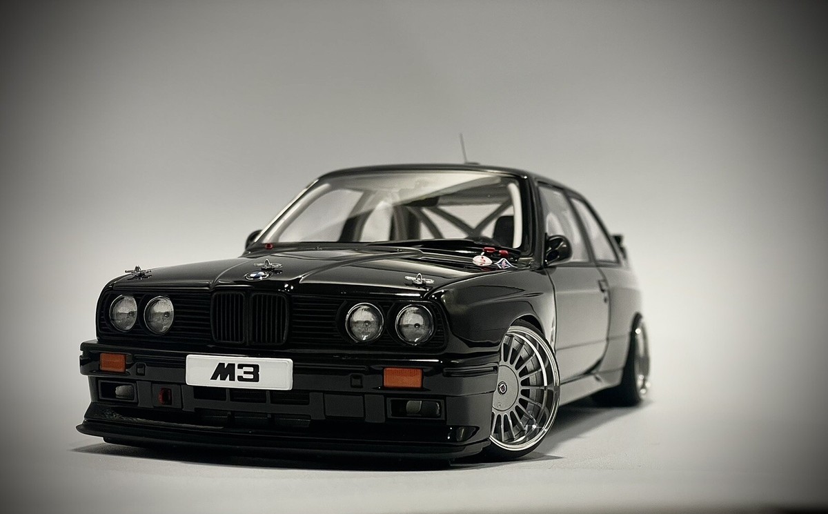 AUTOart BMW M3 1/18 ミニカー 1/18 AUTOART BMW M3 E30 DTM , BLACK , 89247 , NEW