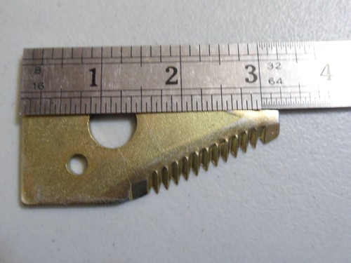 Box of 10 A-H163132 A&I John Deere Grain Head Cutter Knife End Section Coarse - Picture 7 of 9