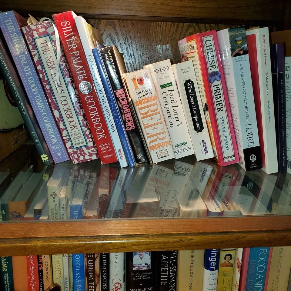 Estanterías para libros de biblioteca Hammary vintage de mediados de siglo de madera maciza de roble iluminadas de 7' Foto 3 de 4