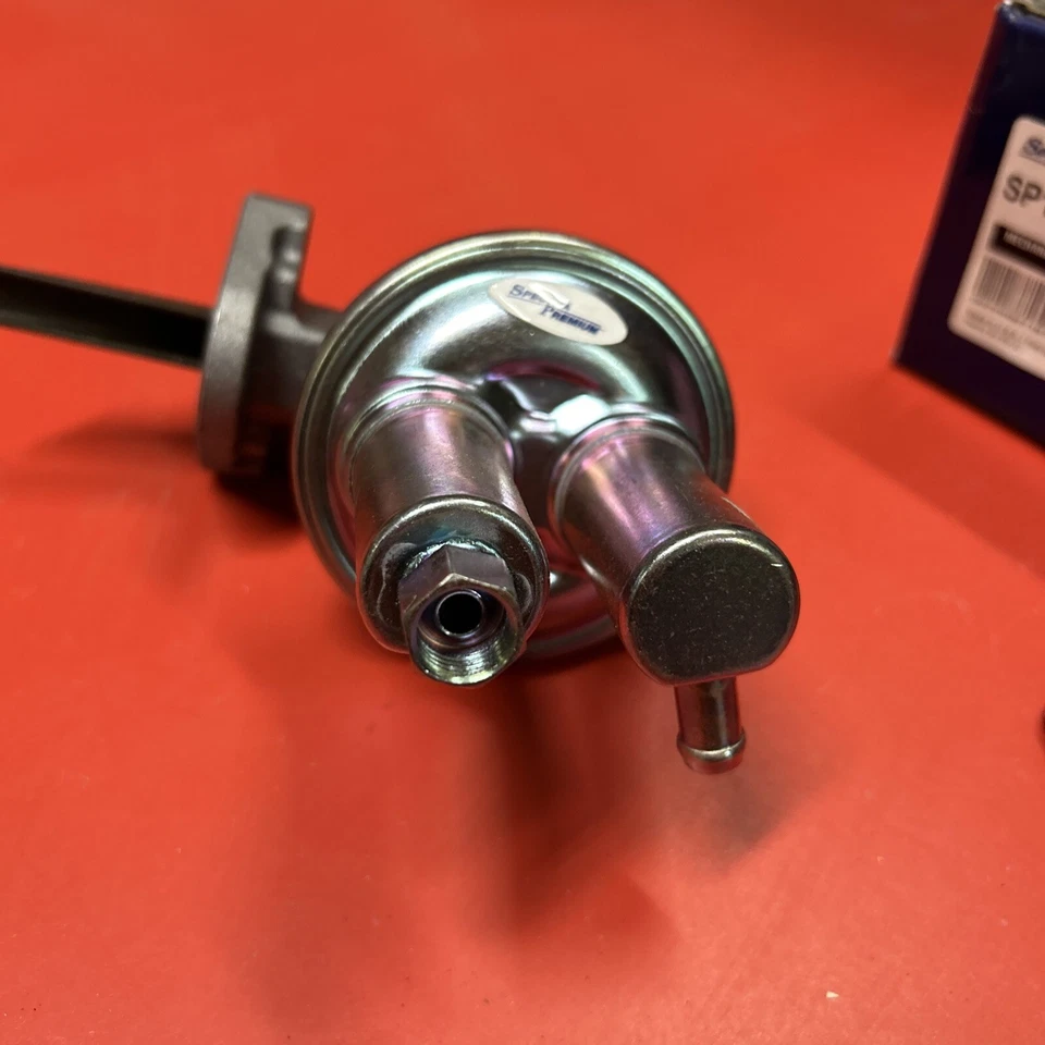 Механический топливный насос 40957 для Ford, Mercury Comet, Granada, Maverick 1975 - Изображение 3 из 4