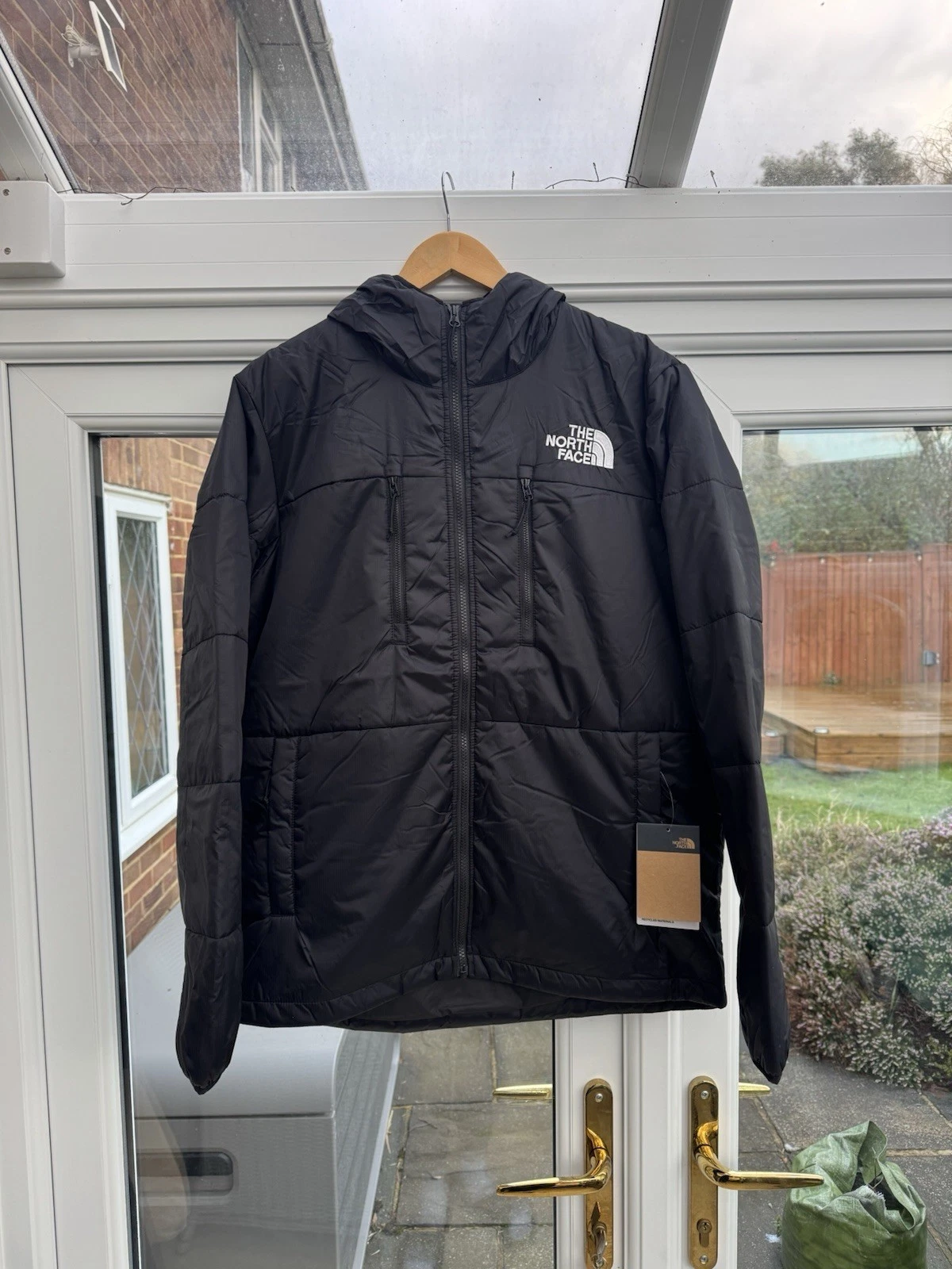 The North Face Men’s Black Limbara Light Synth Jacket Size XL
Opens in a new window or tab