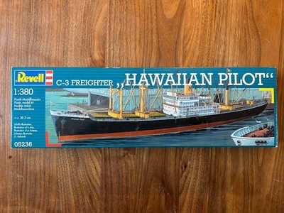 Revell 05236 C-3 Freighter  Hawaiian Pilot  1:380 in OVP