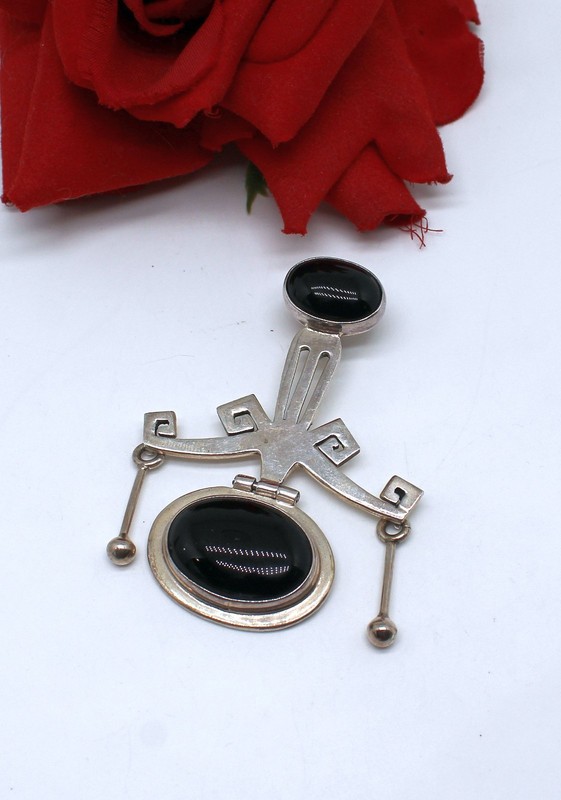 Sterling Silver  Onyx South West Pendant 29.93g CAT RESCUE