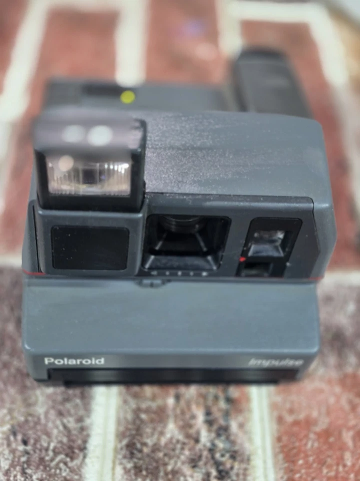 Vintage 80er Jahre Polaroid Impulse 600 Plus Sofortbildkamera funktionstüchtig - Bild 3 von 3