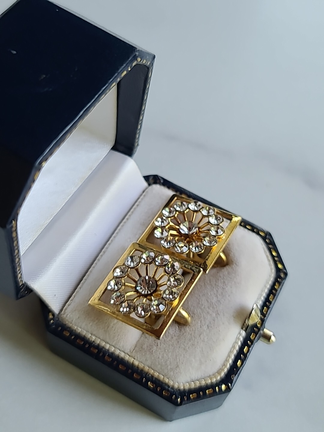 Square Shaped Clear Rhinestone Screwback Earrings… - image 6