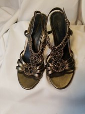 Kenneth Cole Reaction Size 8 1/2 M Beads and Jewels. Pewter. 4" heels