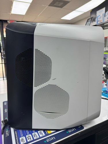 Alienware – Aurora R12 (500GB SSD + 2TB HDD, Intel Core i7 11700F, 2.5Ghz, 16GB - Picture 13 of 13
