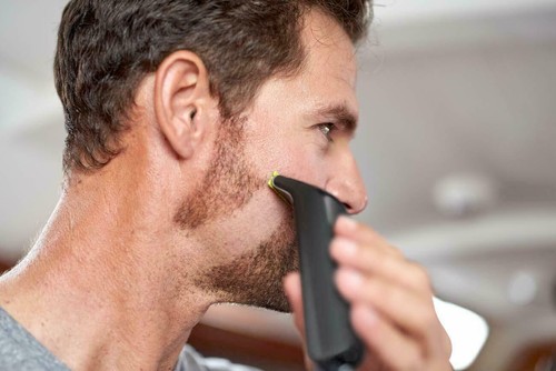 Philips Norelco Oneblade Pro Hybrid Electric Trimmer and Shaver QP6510/70 - Picture 7 of 9