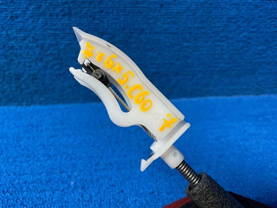 2011-2018 宝马 F30 328IX 后门左把手拉锁电缆原始设备制造商 7259837 — 第 4/4 张图片