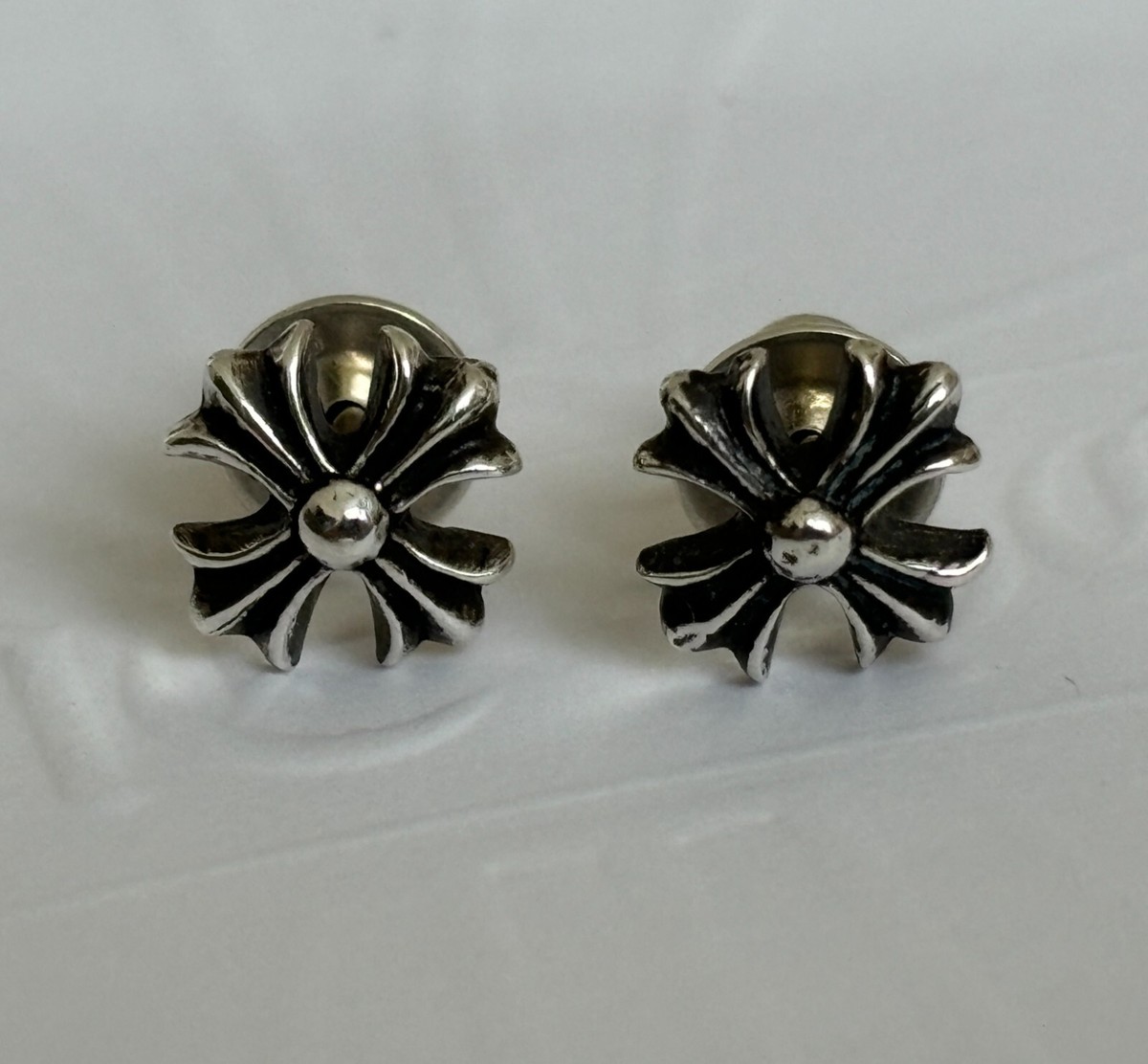 Chrome Hearts CH Plus Stud Earring In Hand【Just 1 earing only